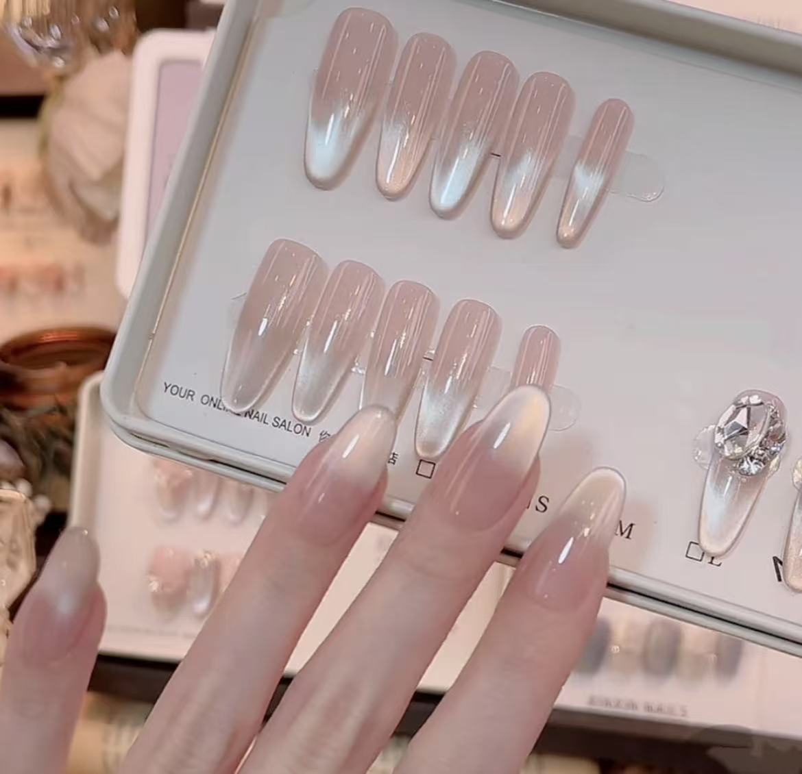 追光猫眼-Hand-paintedclearbow纯手工穿戴甲12片装美甲穿戴甲片