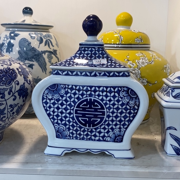 摆件手绘陶瓷茶叶罐子