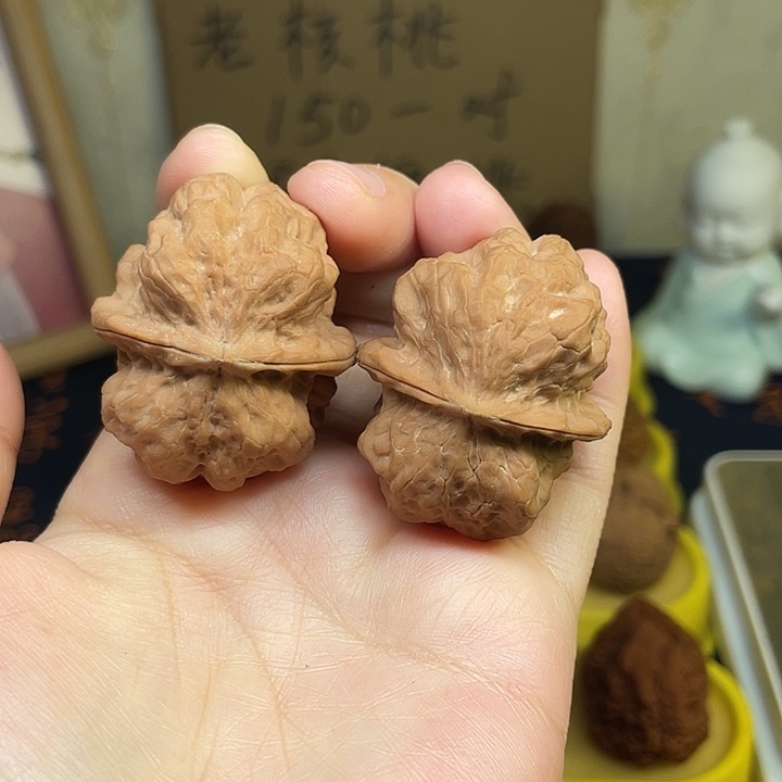 文玩核桃把件6、金尊龙脊42