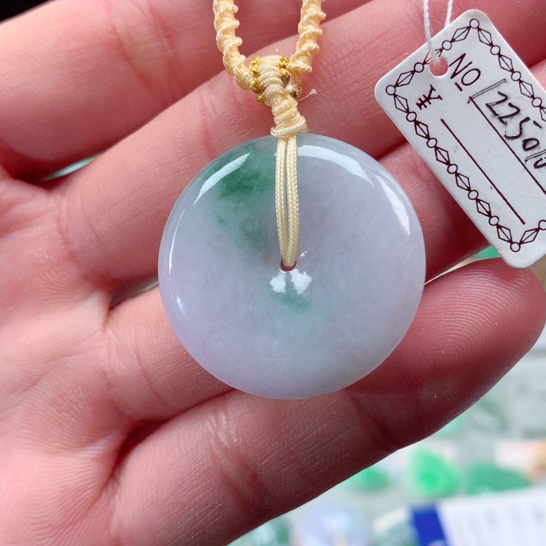 翡翠颈饰未镶嵌翡翠吊坠