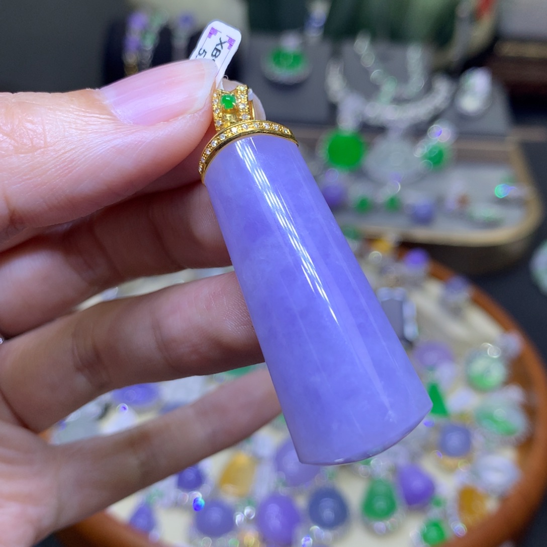 翡翠18K金镶嵌颈饰翡翠吊坠项链