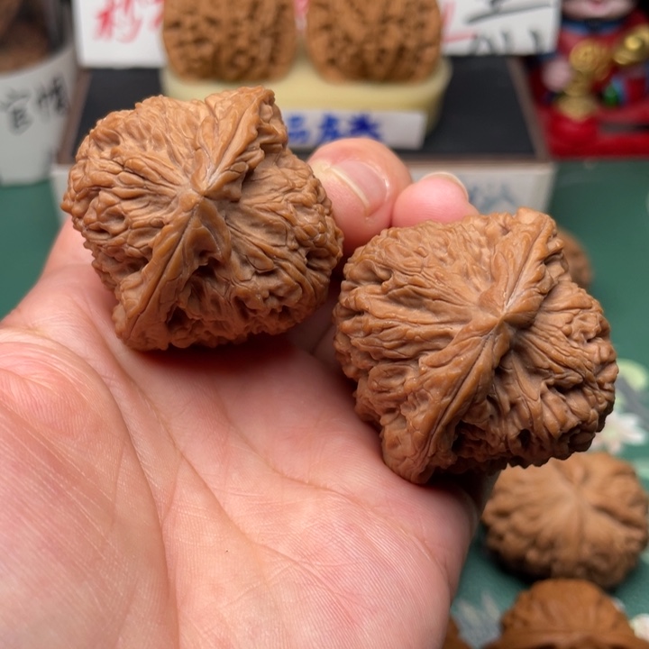 【闪购商品】文玩核桃把件42+全品南疆石