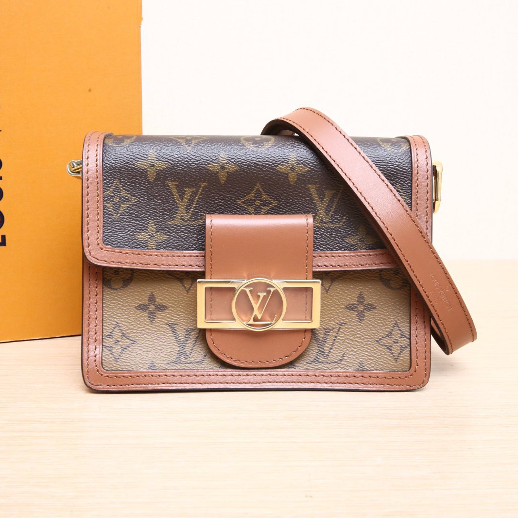 95新 LouisVuitton/路易威登 活动黑黑达芙妮 Mini 芯片单肩包