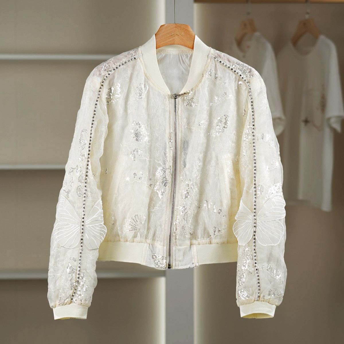 【麦迪尚品•品牌新款】50823172 轻薄透气短外套春季女装商场撤柜