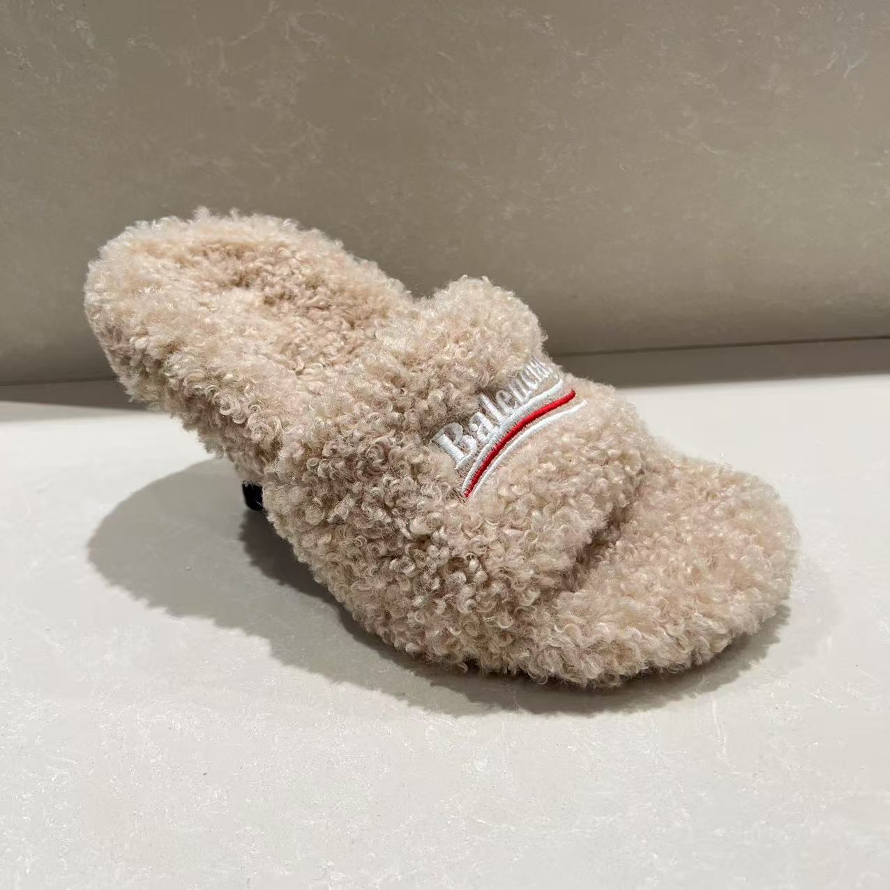 全新未使用 Balenciaga/巴黎世家 /七七/高跟毛拖鞋
