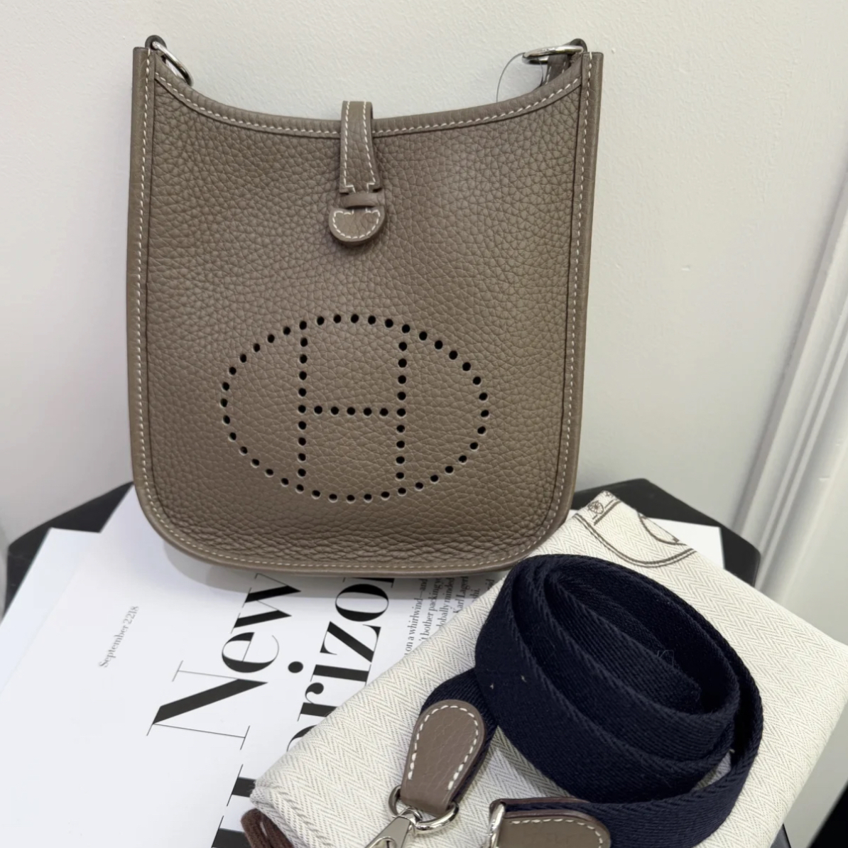95新 Hermes/爱马仕 HERMES · 6921 Hermes Evelyne mini16大象灰