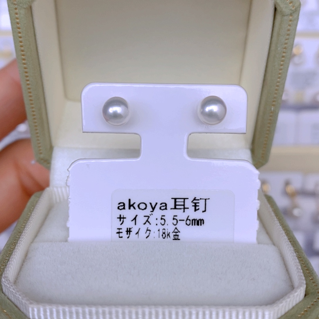海水珍珠耳饰18K金镶嵌