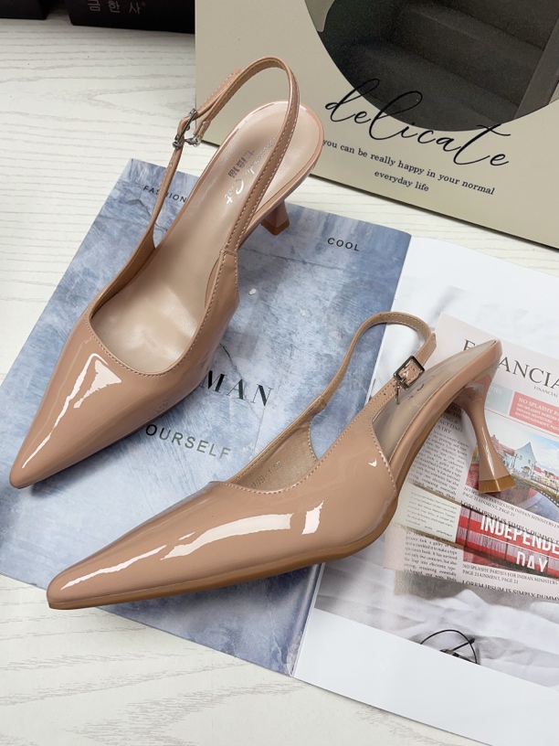 夏季爆款裸色时尚软漆皮尖头高跟鞋