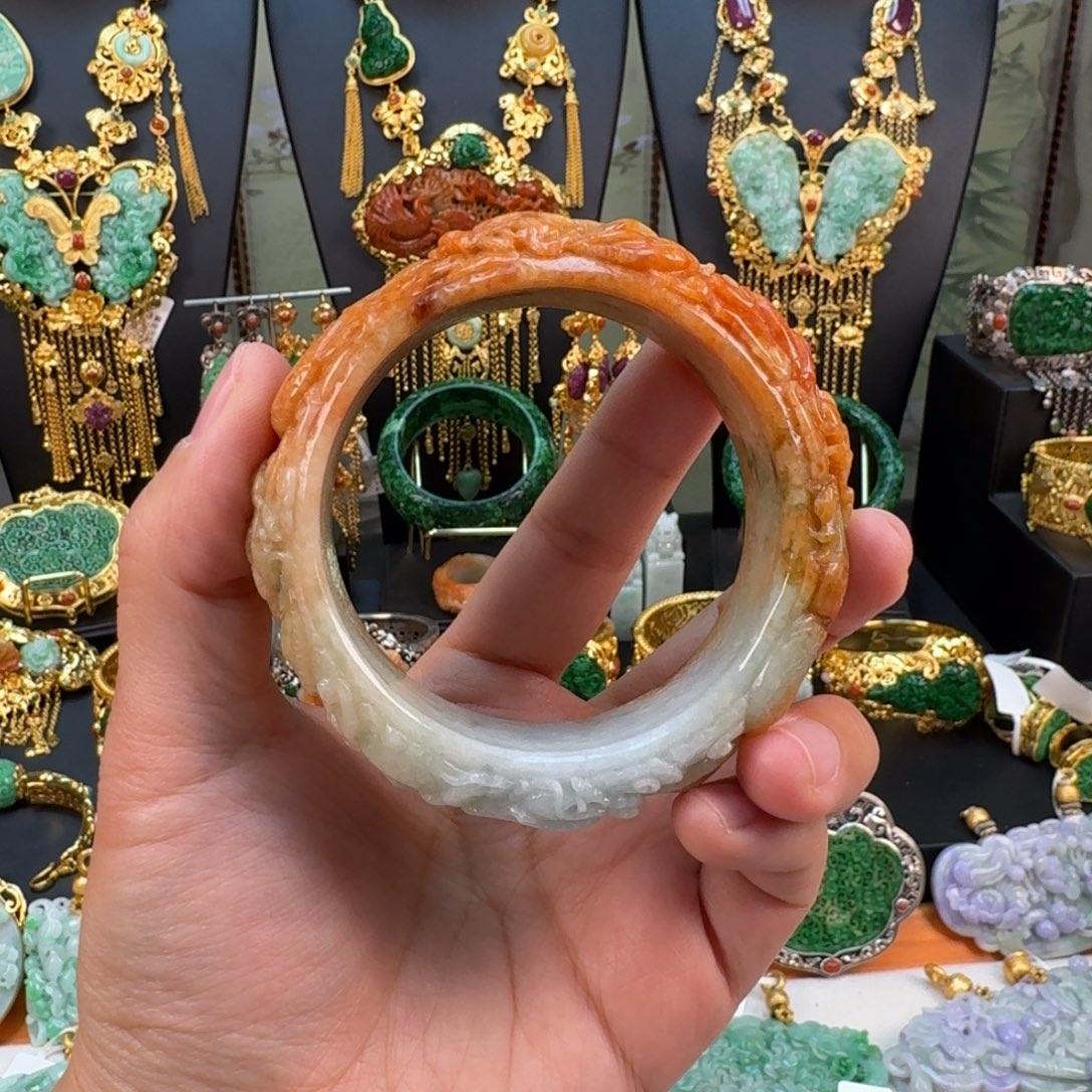 翡翠未镶嵌手镯九龙手镯 炸价