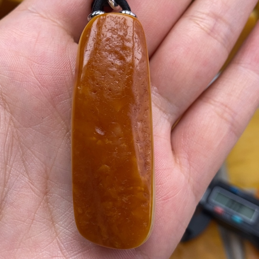 琥珀吊坠(赠链)未镶嵌