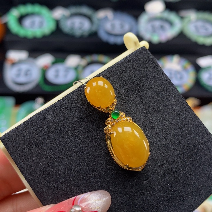 翡翠手链18K金镶嵌翡翠