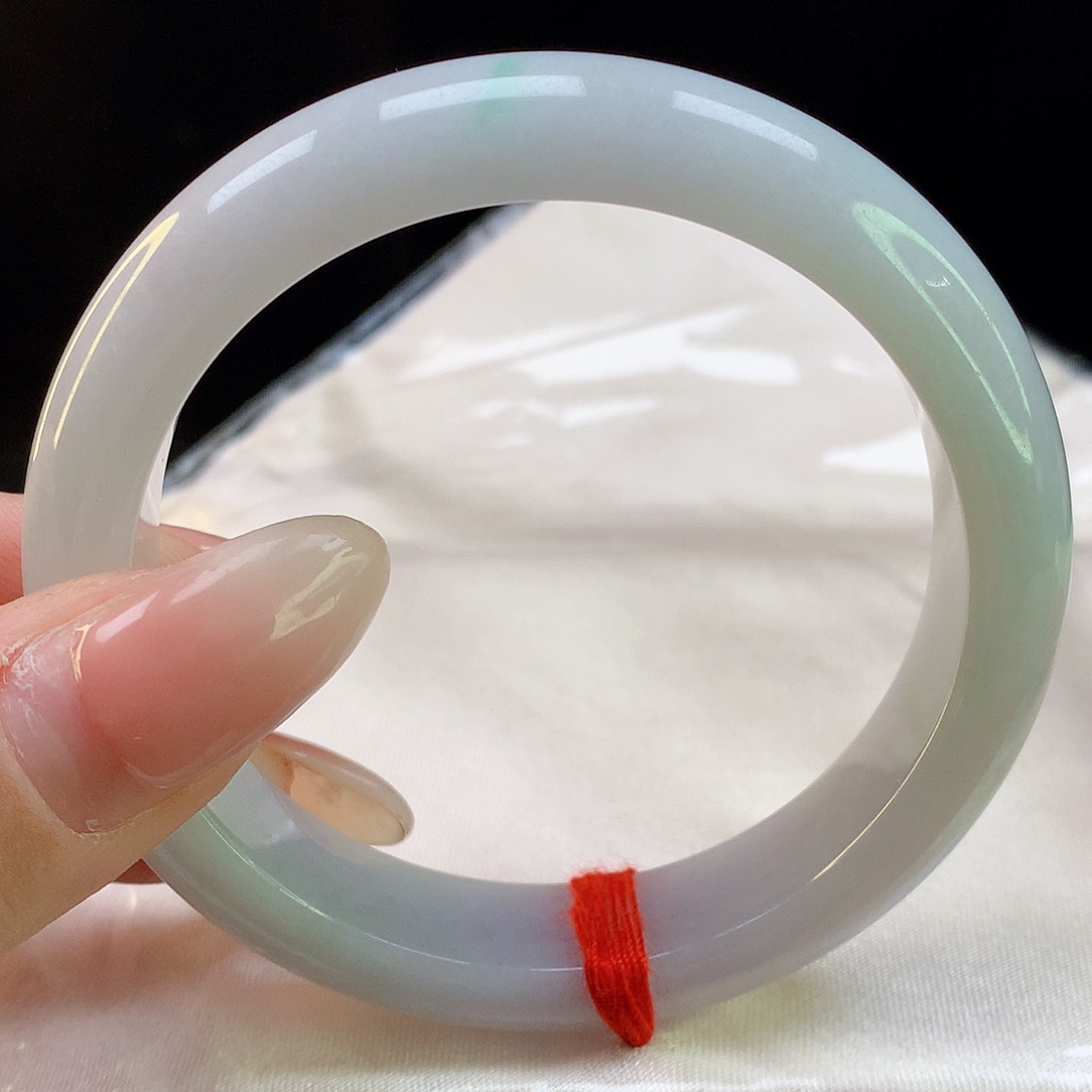 翡翠手镯未镶嵌天然翡翠8242