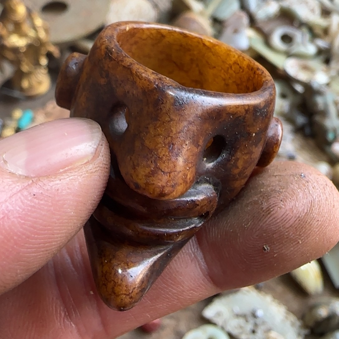 和田玉（糖玉）未镶嵌挂件