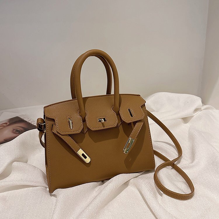 2025春季101-150新款时尚百搭小众简约韩版网红气质单肩斜跨包女