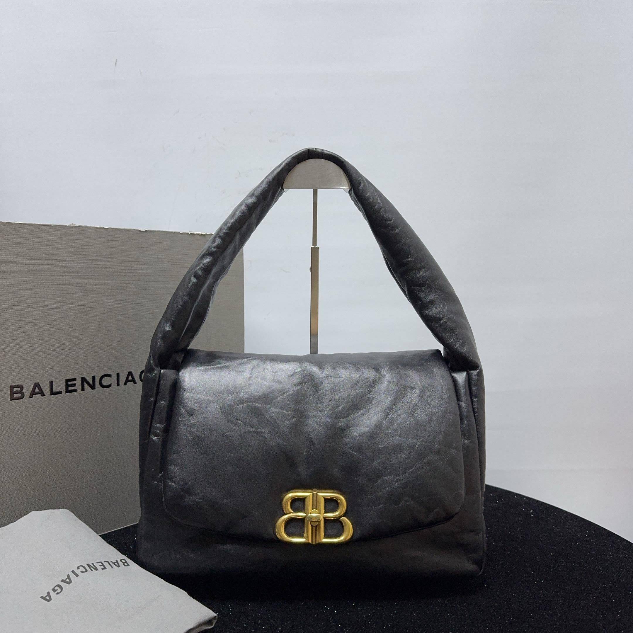 胖虎熙少/巴黎世家/95新/公价0/箱包/两用包/31T2501250007