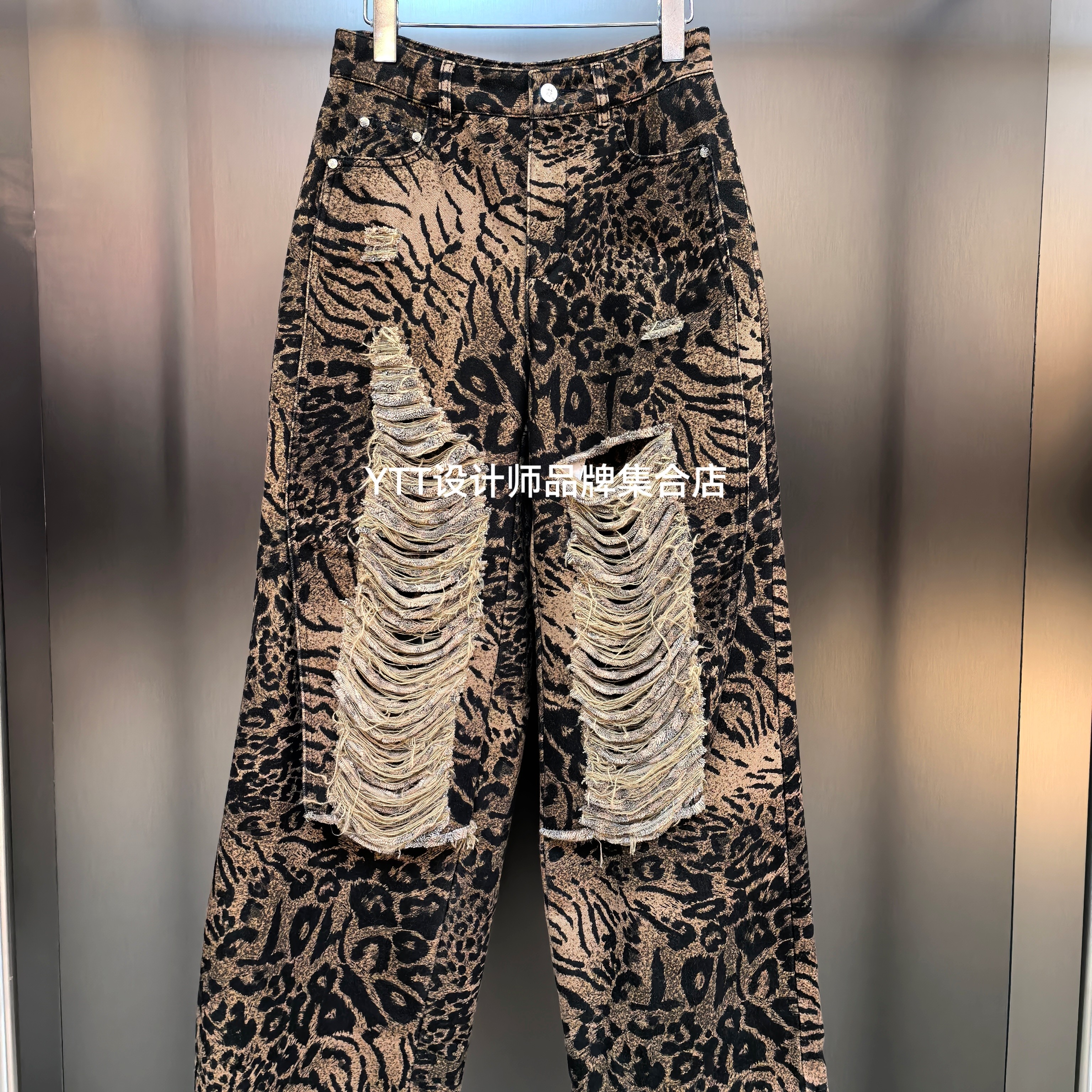 顺丰包邮 UHOT诱货2025冬季新款豹纹阔腿长裤破洞设计牛仔长裤