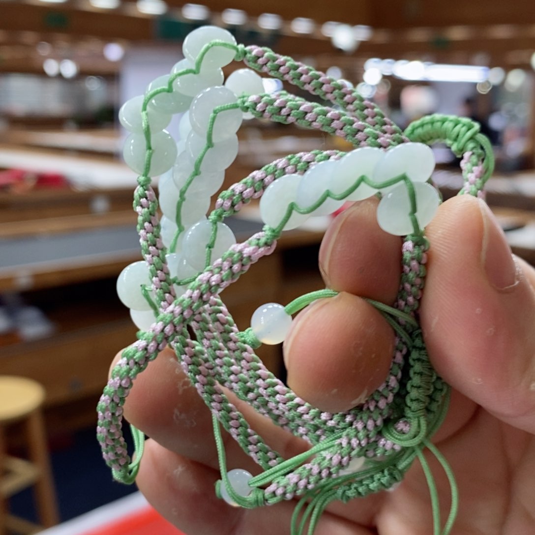 未镶嵌手链翡翠多样性发一