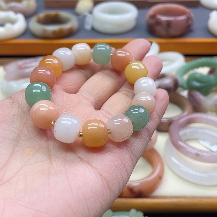 未镶嵌石英岩玉珠宝奇石