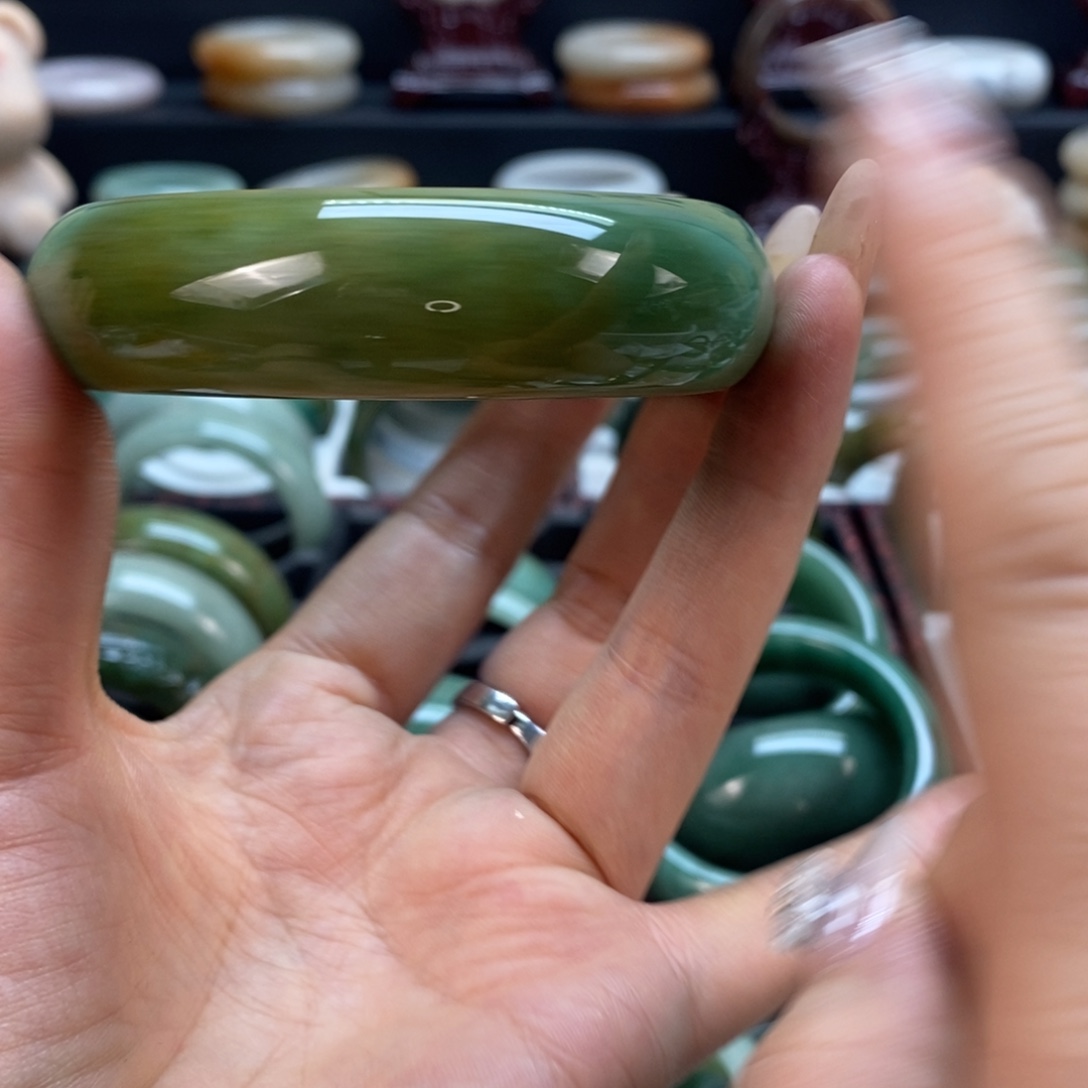 未***玛石英岩玉足铂镶嵌手镯