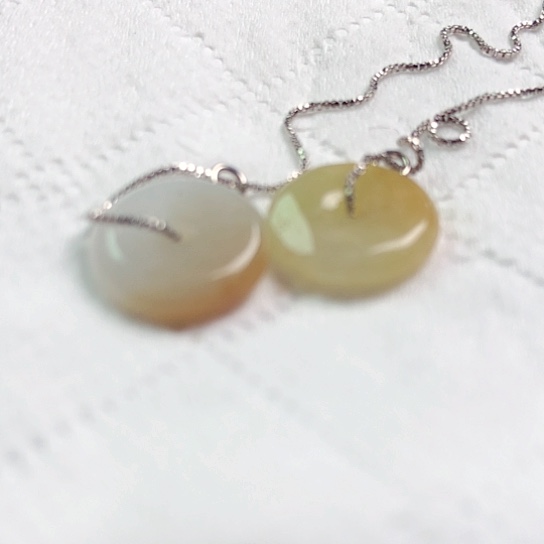 翡翠颈饰未镶嵌亮耳坠