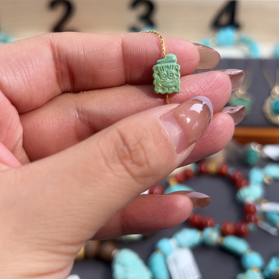 绿松石未镶嵌把件海绵宝宝配饰