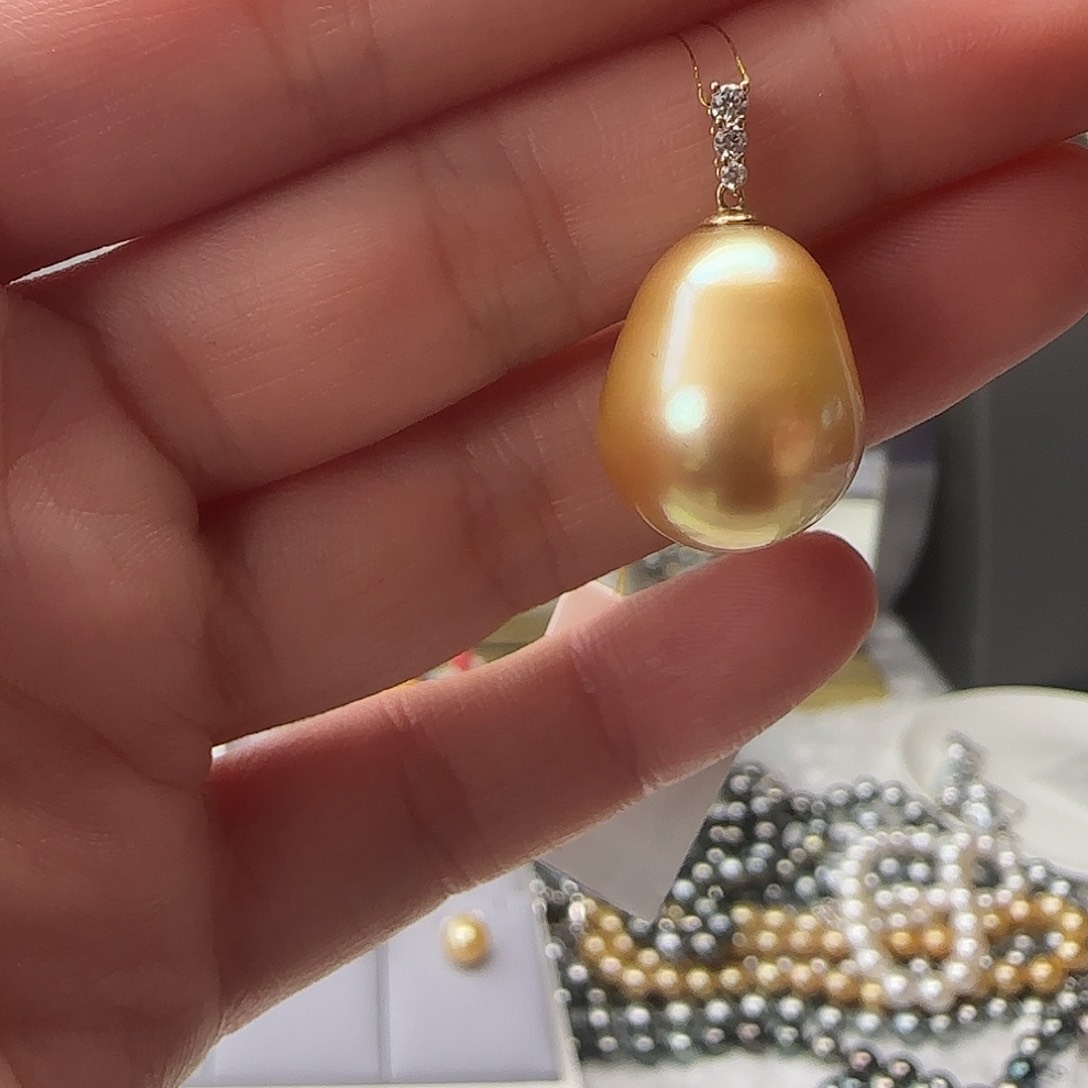 海水珍珠18K金镶嵌颈饰
