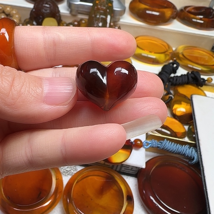 琥珀颈饰未镶嵌霍****姐天然缅甸琥珀屁桃4.5克