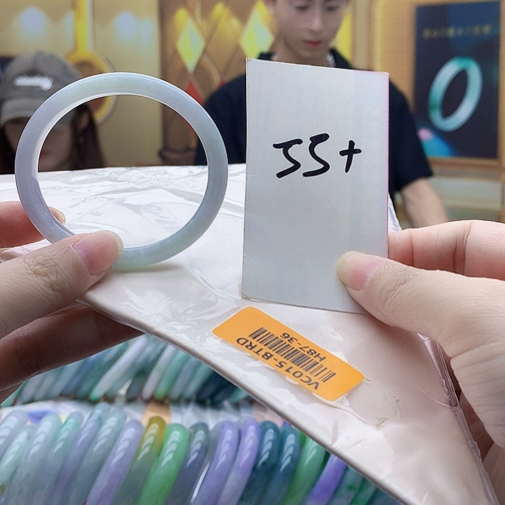 未镶嵌手镯翡翠The 