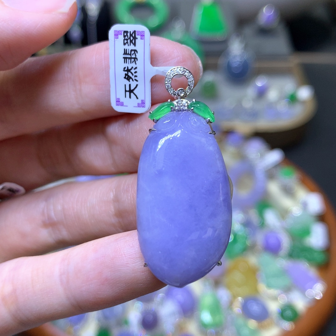 【闪购商品】翡翠颈饰18K金镶嵌翡翠吊坠项链