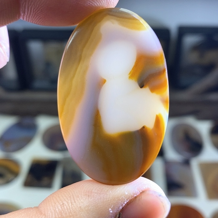 玛瑙/玉髓颈饰未镶嵌