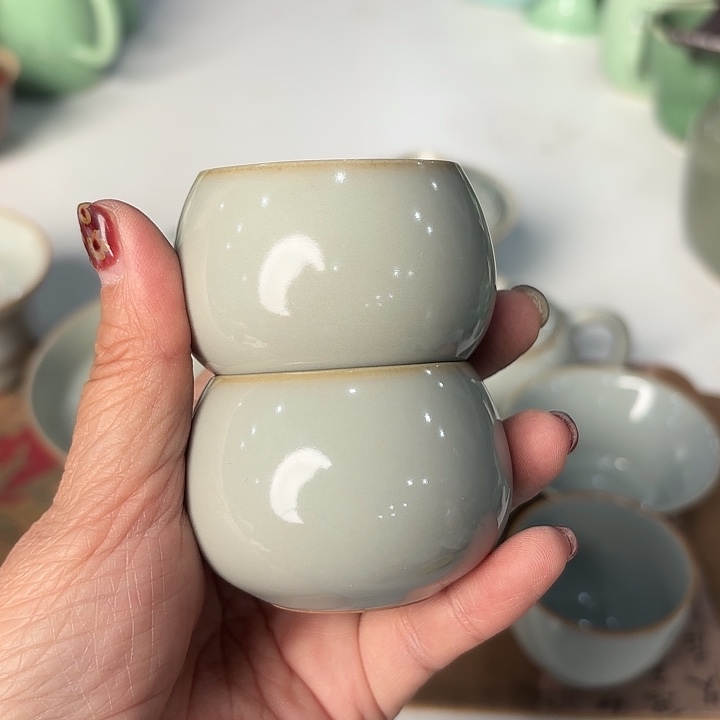 龙泉云间青瓷小米茶器