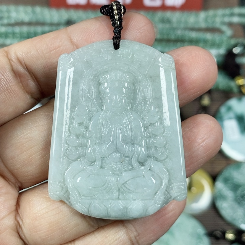 【闪购商品】翡翠颈饰未镶嵌玉吊坠翡翠玉千手观音