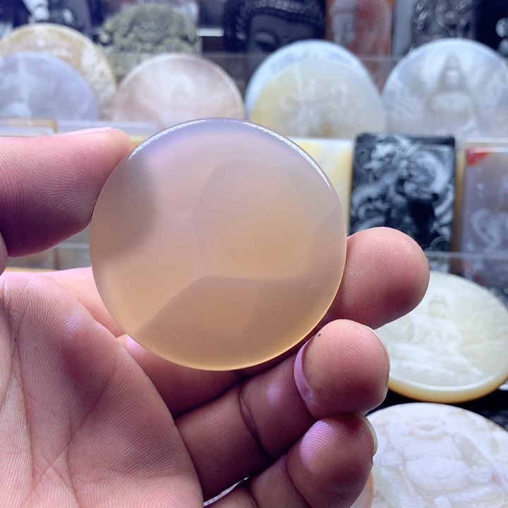 未镶嵌颈饰玛瑙/玉髓一**月