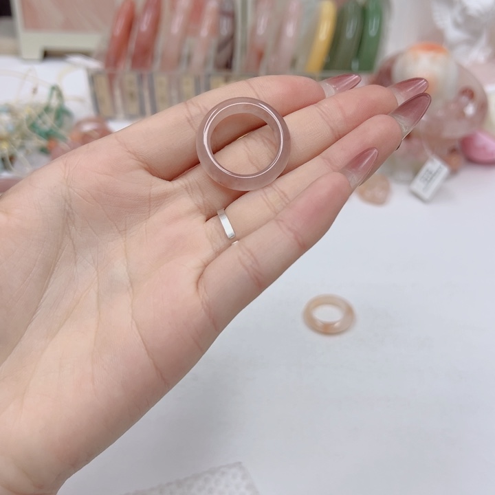 橘***子石英质玉未镶嵌手镯