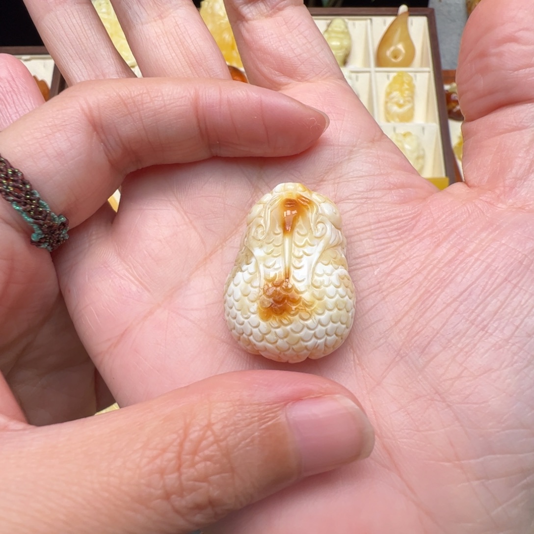 蜜蜡未镶嵌裸石蜜蜡