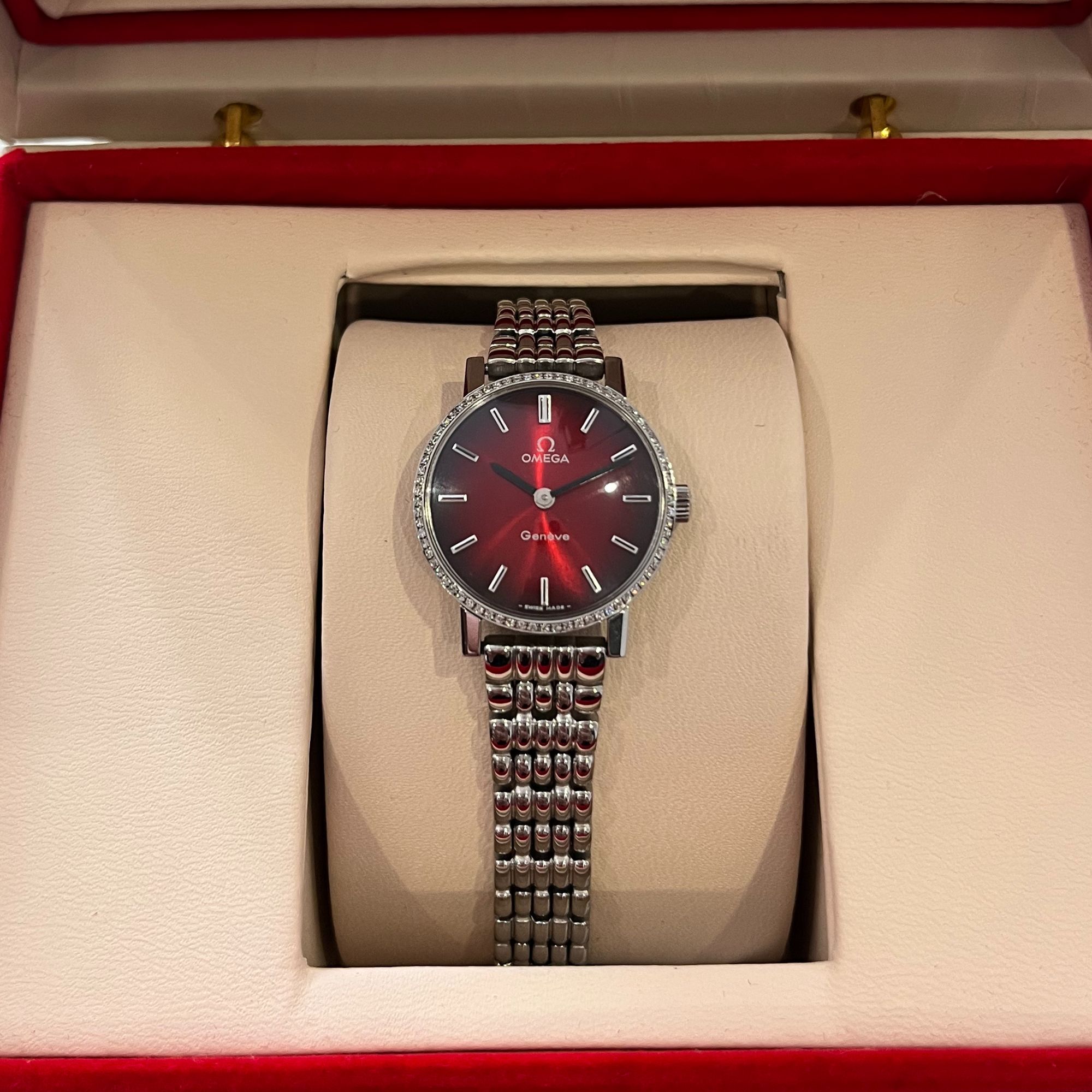 95新 Omega/欧米茄 23mm手动机械MR3922后钻日内瓦系列名表