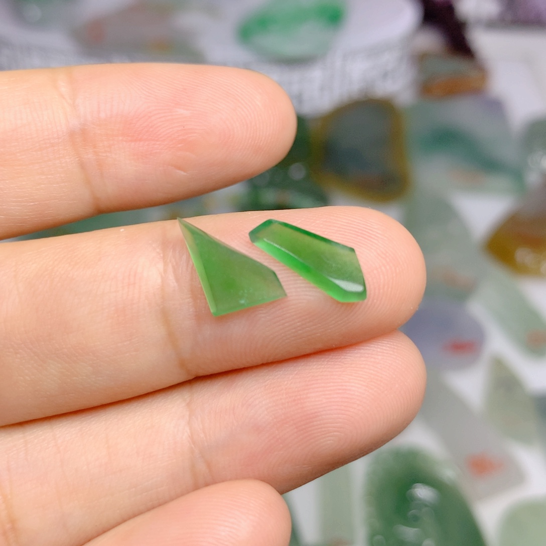 定制翡翠未镶嵌天然翡翠定制