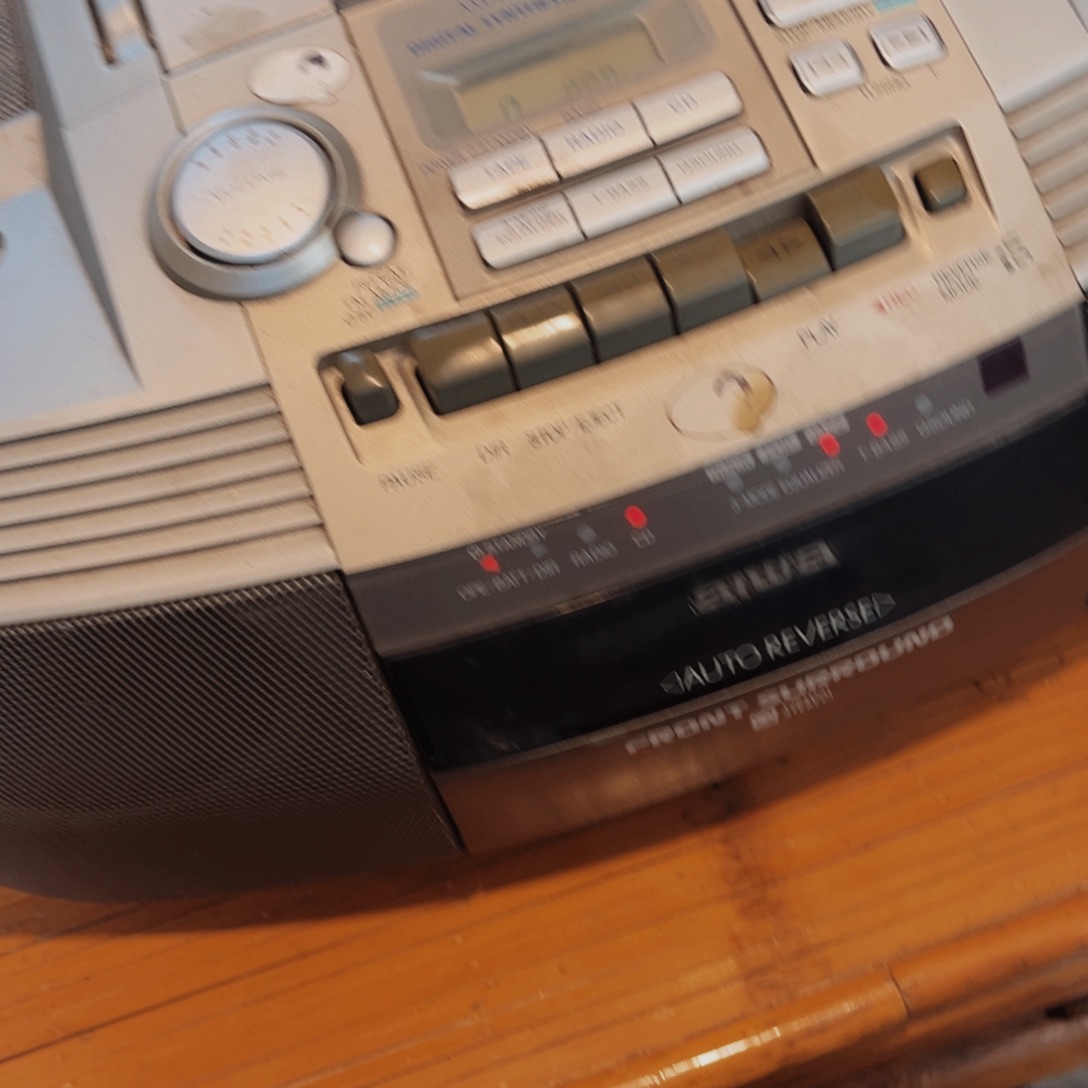 8新爱华面包机包通电，包邮