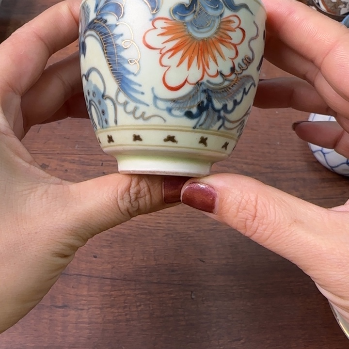 一个陶瓷物件哈哈哈哈