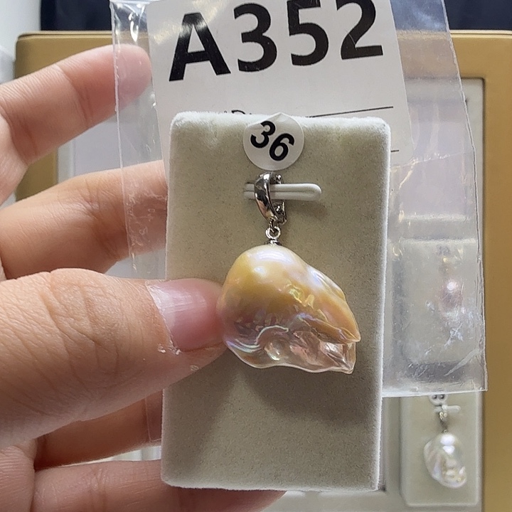 合成立方氧化锆合金