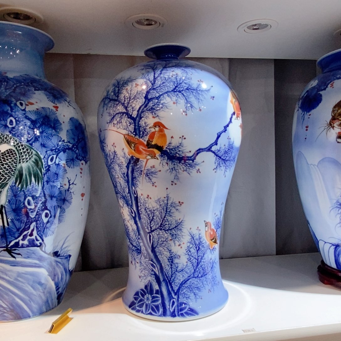 瓶花*景德镇陶瓷学院美术学院