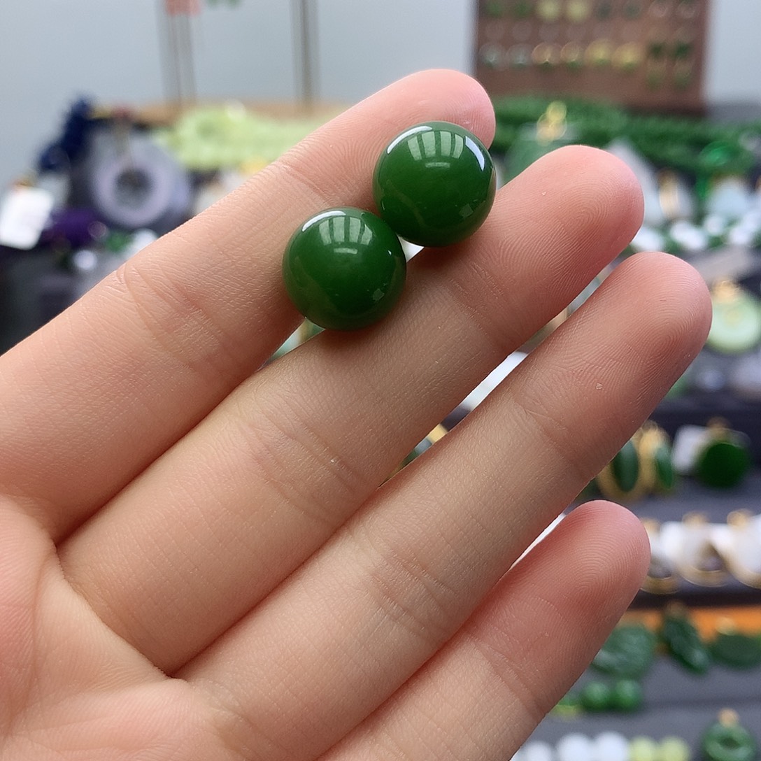千***站和田玉（碧玉）18K金镶嵌耳饰