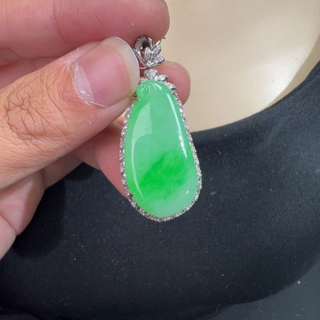 翡翠18K金镶嵌吊坠(不含链)