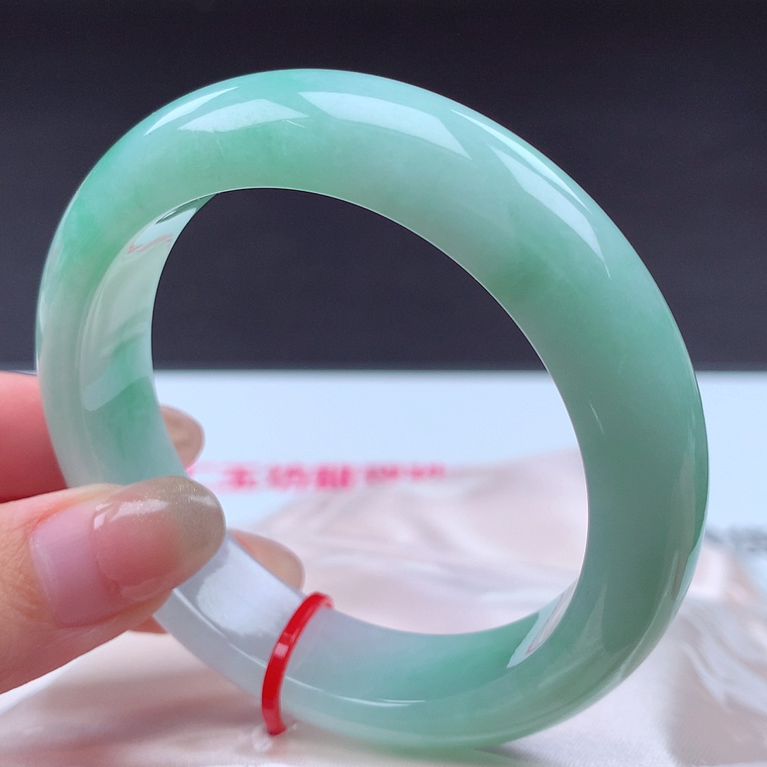 翡翠未镶嵌手镯002034 手镯