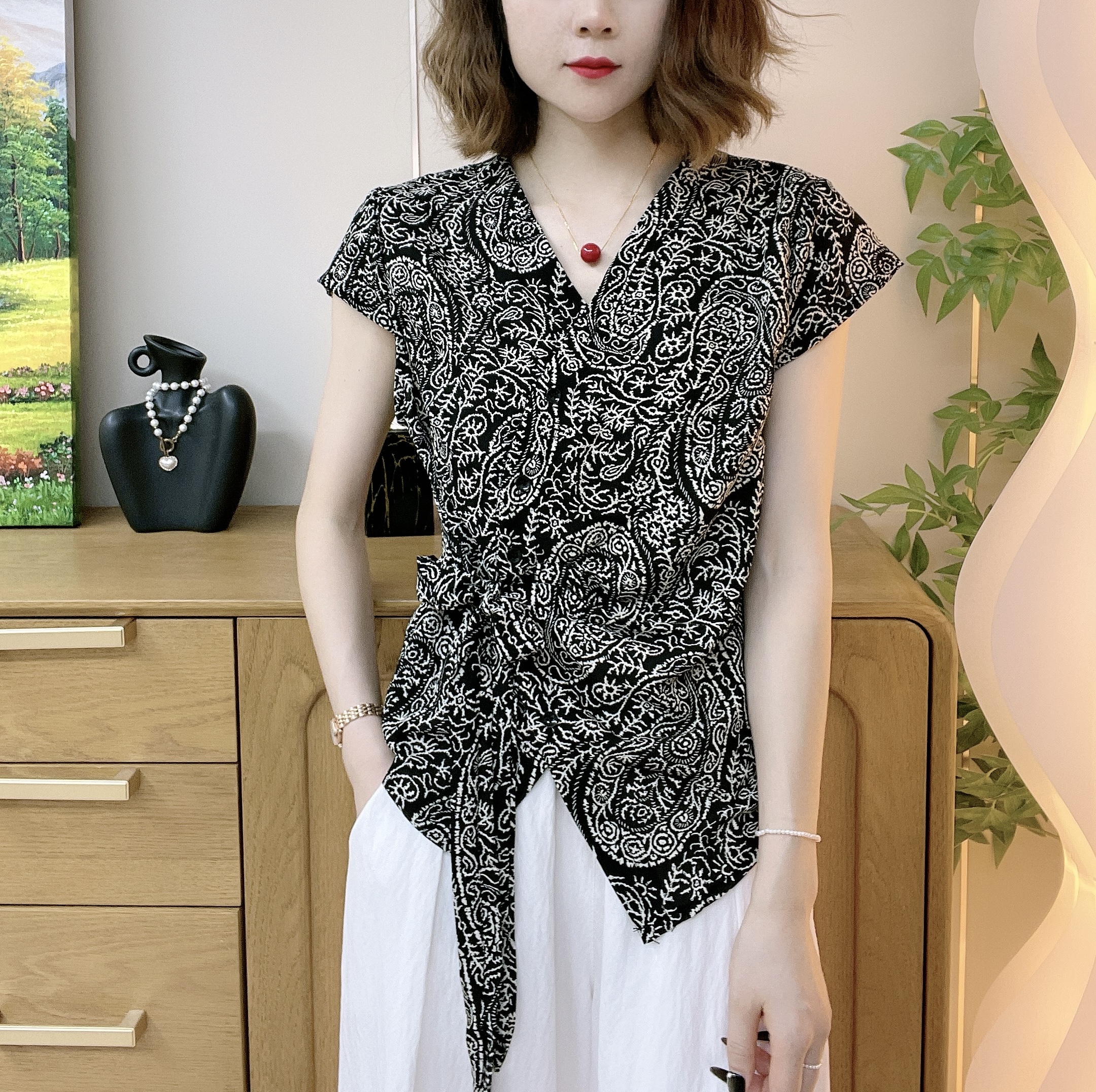 夏季新款休闲洋气短袖气质百搭V领显瘦开衫扣上衣小衫