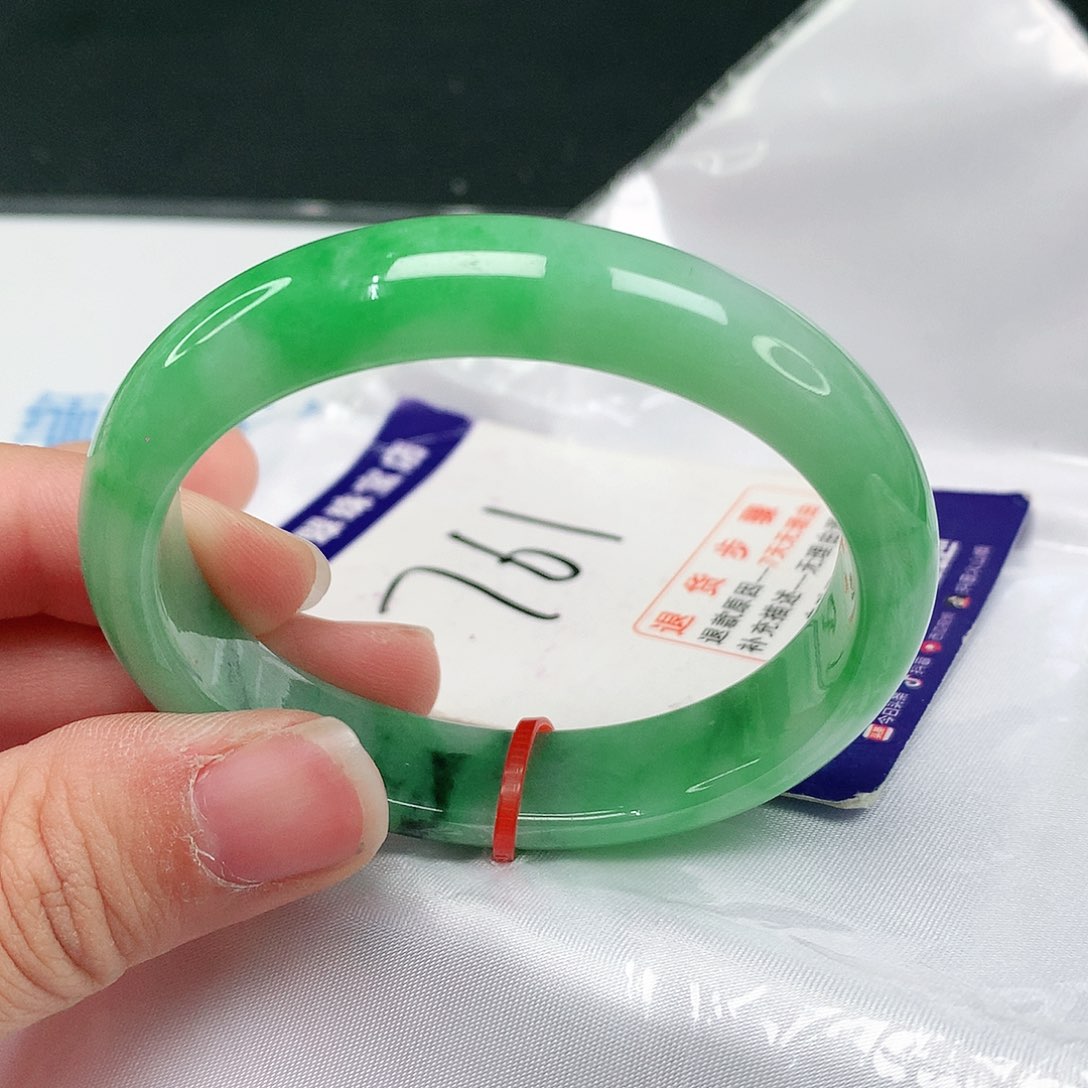 翡翠手镯（贵妃镯）未镶嵌翡翠