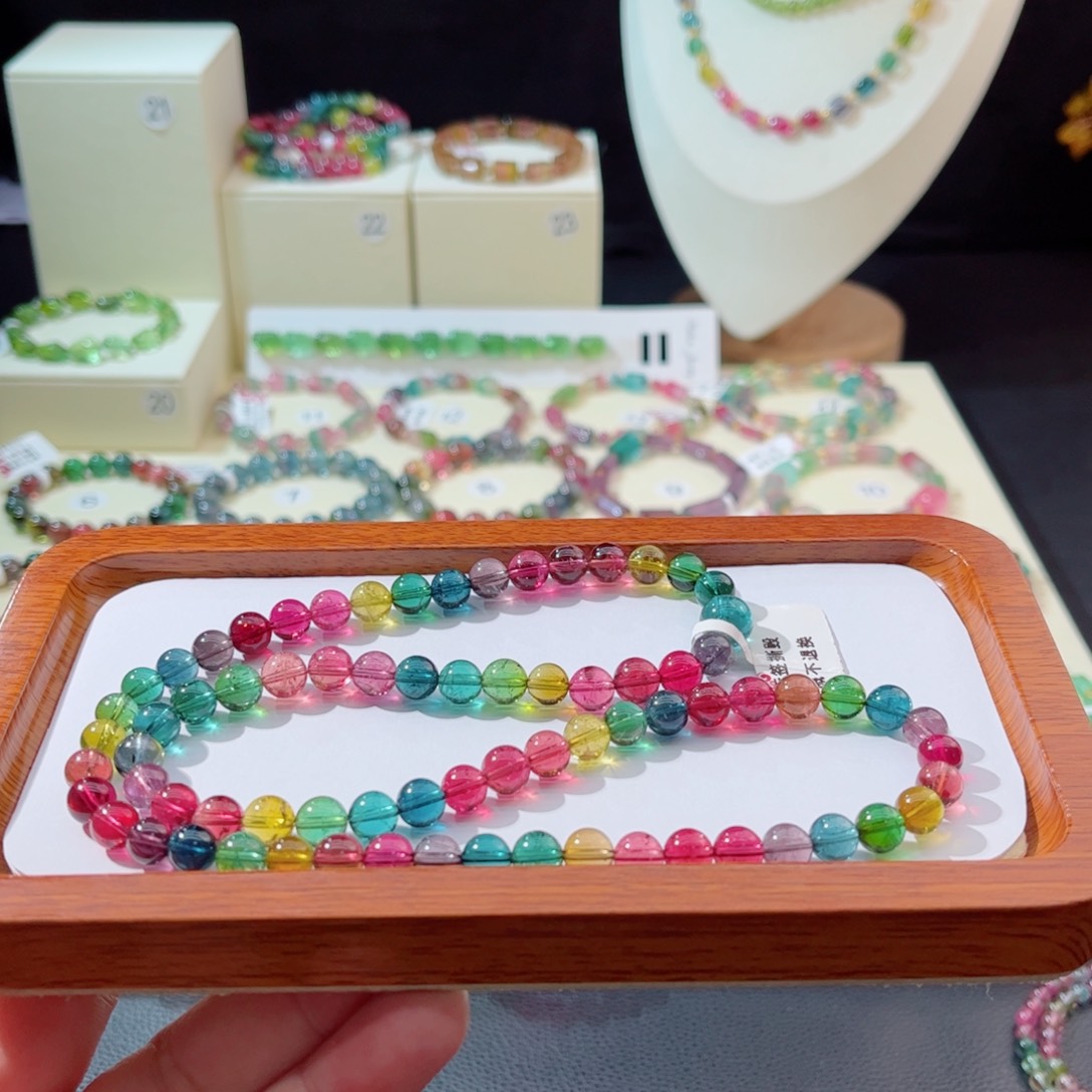 孙***莉18K金镶嵌手串碧玺手串
