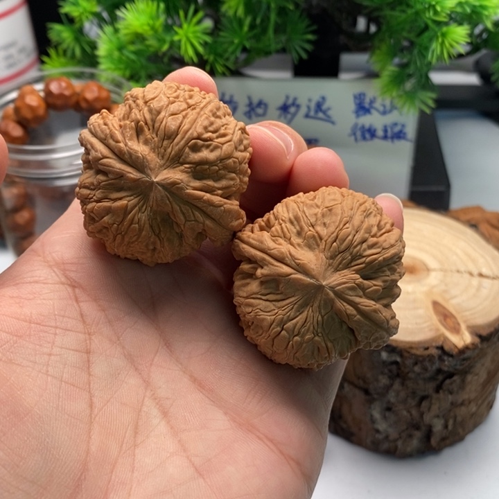 文玩核桃吊坠42全品玉尊