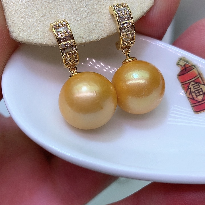 银S925镶嵌耳饰淡水珍珠