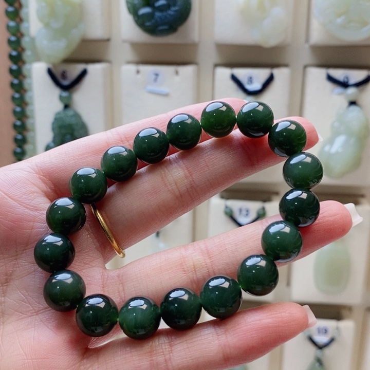 和田玉未镶嵌手串